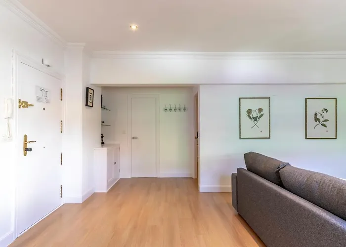 Amplio Y Comodo En Basurto Бильбао